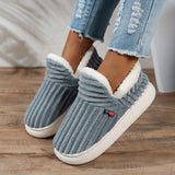 CozyStep – Puhatalpú Otthoni Papucsok