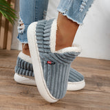 CozyStep – Puhatalpú Otthoni Papucsok