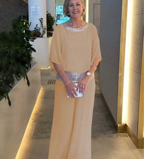 Liana – Elegáns Két Részes Szett Felsővel és Szoknyával