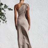 Roxana – Rochie Vaporoasă în Dungi