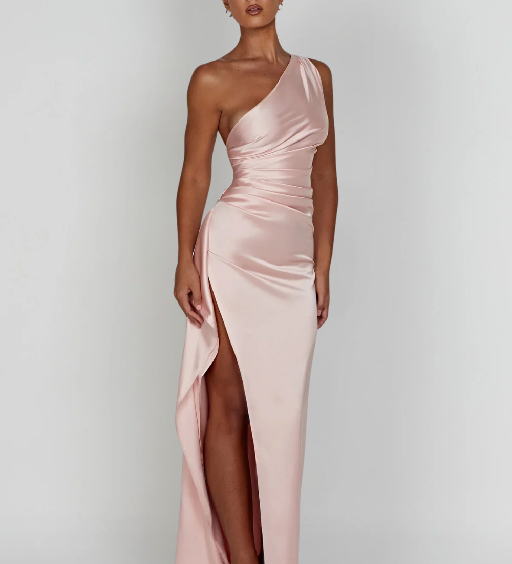 Teodora – Klasszikus és Elegáns Maxi Ruha