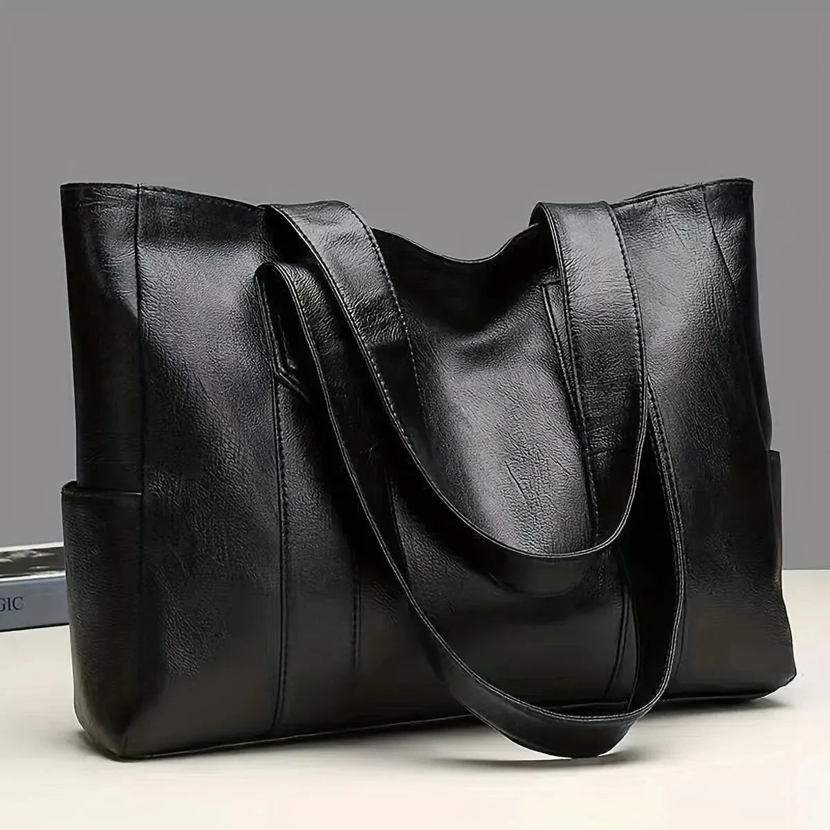 Lena — Klasszikus Korai Elegancia
