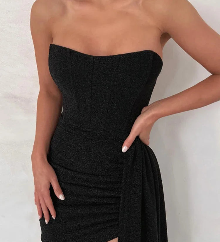 Cezara – Egyszerű és Elegáns Mini Ruha