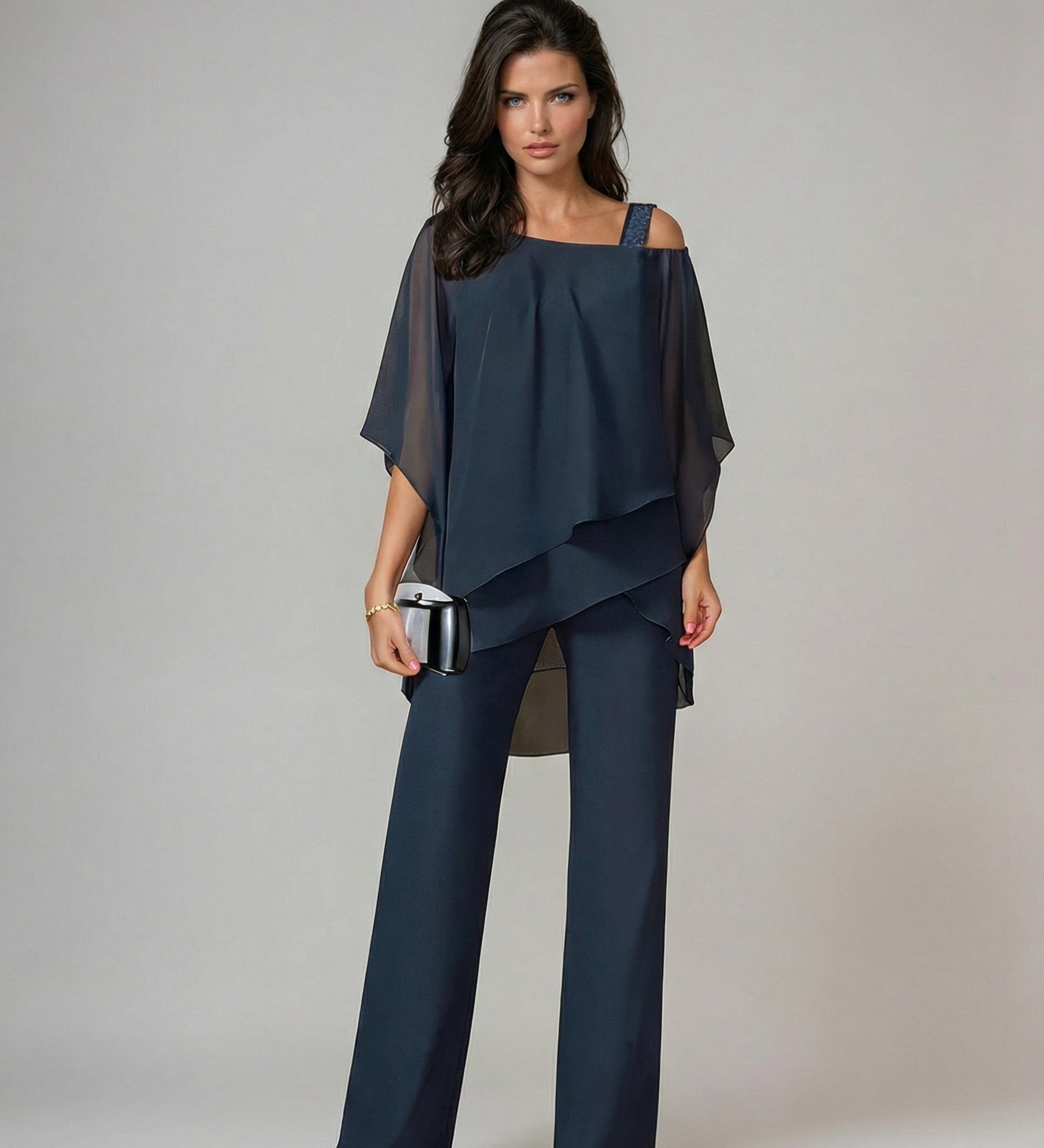 Isabela – Elegáns Nyári Öltöny