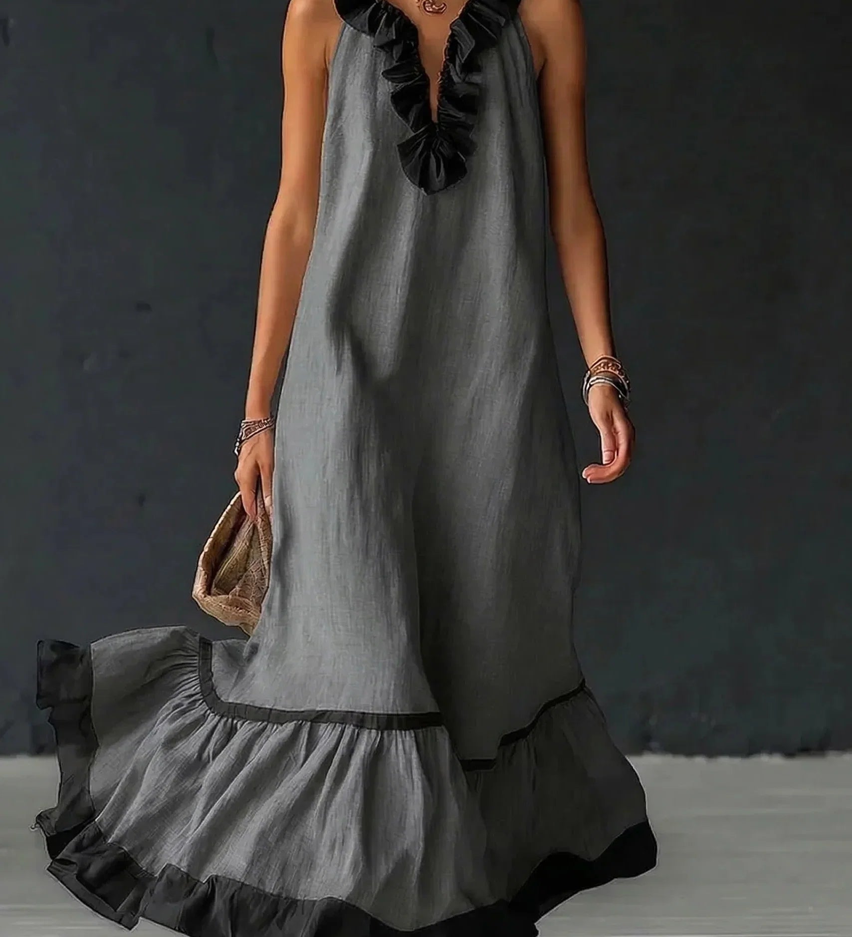 Serena – Rochie Lungă cu Volane